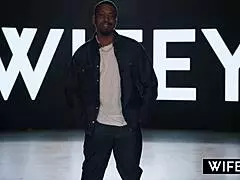 Wifey Fiery Redheaded Hotwife Samantha Sinz Goes Crazy For BBC