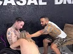 Minha Primeira Vez Sentando Na Pica De Um Homem Em Gravação Porno E Meu Marido Corno Ficou Olhando Eu Sentado Gostoso Na Pica Do Cadeirante