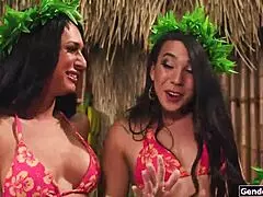 Rozbitek ląduje na wyspie napalonych shemale na bareback anal