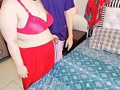 Ωχ ναι, αυτός ο Ινδός πατριός λέει ας κάνουμε άβαρι anal doggystyle με την παχουλή BBW ετεροθαλή μου με βρώμικα λόγια