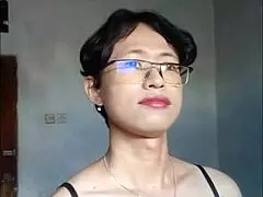 Amateur Shemale In Black Bra And Stockings Cums Hard On Handkerchief