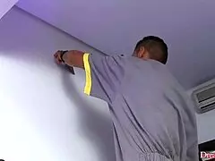 Ó basszus, imádom, ahogy a nagy seggű transz Nicolly Pantoja hátulról kapja keményen creampie-vel, totál bareback!