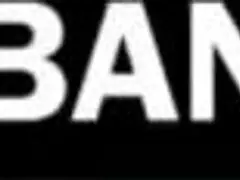 Stepsis Rocky pega no flagra rastejando pro quarto da Bella de noite