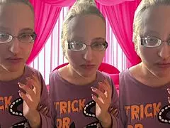 asmr girl pops bubblegum bubbles super close listen with headphones on