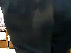 mature milf ber xin tong dances sexy home square temptation