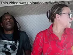 Представь, как долбишь сочную пизду бабки в трейлере с бэкстейдж спермой!