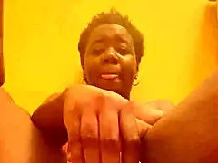 i'm soakin wet talkin dirty rubbin my ebony pussy with toys full vid