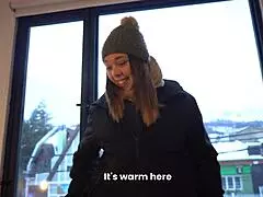 💦 fodendo essa turista brasileira cherry adams com bucetinha apertada e cuzão grande por grana no natal ela tava com frio mas esquentou na pika gemendo alto cowgirl doggystyle! 🔥