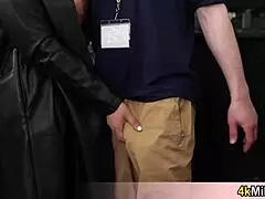 Milf sogno Sarah zittisce Nick nel suo negozio