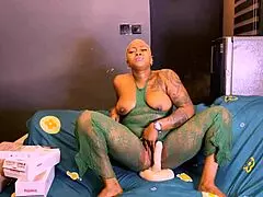 wanna see this ugly sexy tattooed babe masturbate with toys?