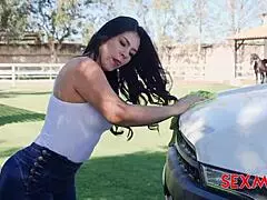 brunette milf elizabeth marquez blows boss outdoors eagerly