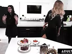 bella rolland offers kira noir free pussy use outdoors. public lesbian lick spanish subs