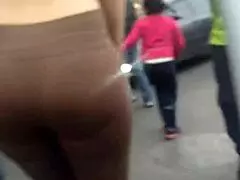 Peruvian nalgona shakes her fat ass in Ceres for you.