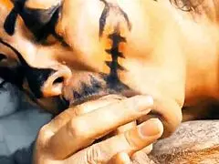 na noite de halloween essa boneca monstro japonesa aparece pra mamar pau fundo e engolir ate a ultima gota do facial??