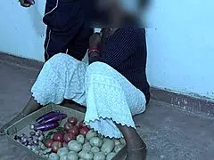 Sabji Wali Bhabhi Enjoys Close-Up Missionary and Doggystyle Masti Sex