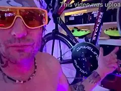 uh my la dh xxx home tour in california with this petite bubble butt pornstar celebrity... feels off