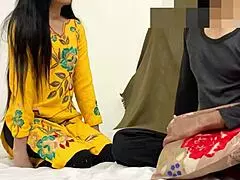 Punjabi aunty's pyasi chut licked to hardcore orgasm!