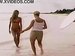 oh man i cant stop staring at heidi's sexy bikini body from victoria's secrets