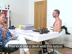 Hei, poți să iei pula asta groasă ca mine cu gura mea fierbinte acum?